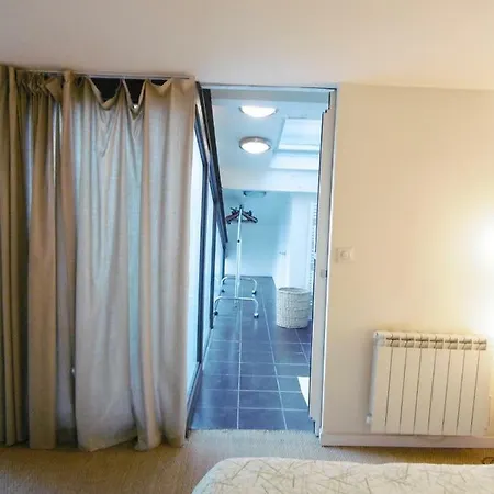 Loft Baron Bed & Breakfast *